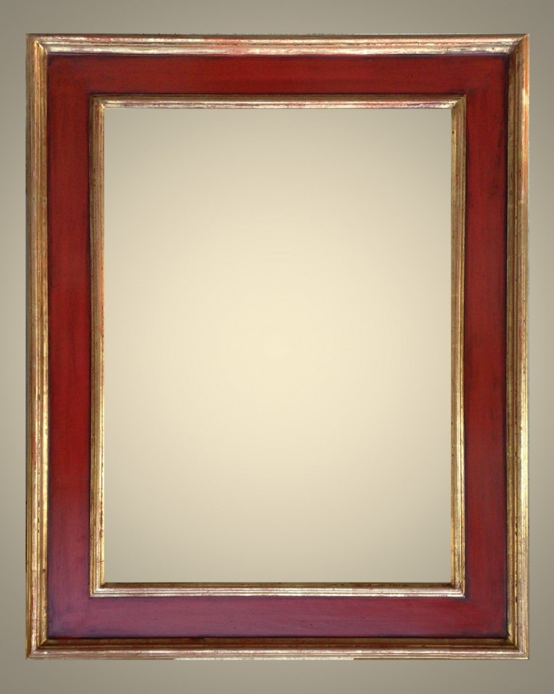 Cornici Laccate - oro a guazzo - 693/10 368 S finitura a / oro - Cornice in legno di abete e tiglio massello laccata a mano, color rosso patinato con bordo interno ed esterno in oro a guazzo lucidato e brunito con pietre&nbsp; dâ€™agata. Rifinita con patine e cere naturali.&nbsp; Oltre che nelle misure standard, questo modello Ã¨ disponibile anche in misure a richiesta ed in asta. Disponibile in  altri colori e finiture. Caratteristiche tecniche:Larghezza: mm 108Altezza: mm 40Altezza Battuta: mm 20 - Cornici artigianali - Casa d'Arte - Bra (CN)