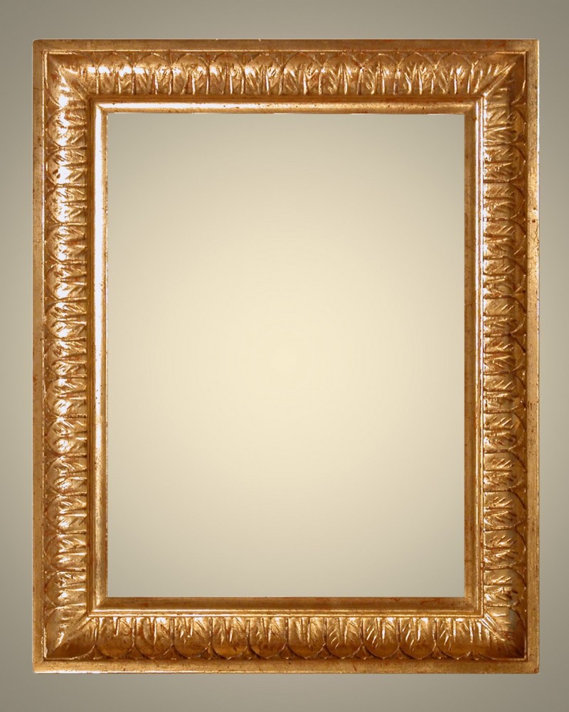 Cornici Laccate - oro a guazzo - 664/6 Oro - Cornice in legno di tiglio massello  intagliata a mano, oro a foglia a guazzo, lucidato e brunito con pietre dâ€™agata. Rifinita con patine e cere naturali.Oltre che nelle misure standard, questo modello Ã¨ disponibile anche in misure a richiesta e in argento ossidato.  Caratteristiche tecniche:Larghezza: mm 60Altezza: mm 40Altezza Battuta: mm 22 - Cornici artigianali - Casa d'Arte - Bra (CN)